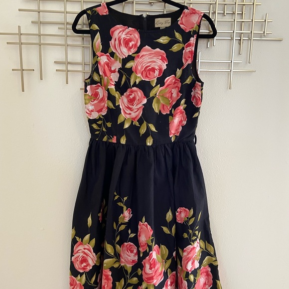 Lindy Bop Dresses & Skirts - Lindy Bop Black & Pink Roses Dress Size US 6